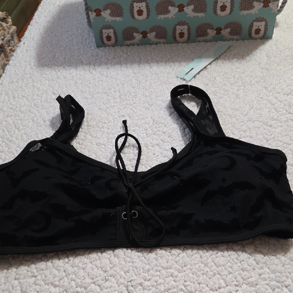 NWT DRESSFO BIKINI TOP